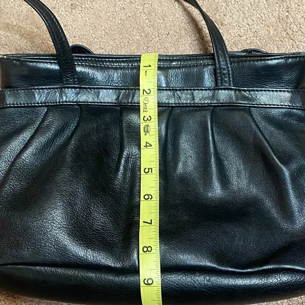 Vintage Black Leather Shoulder Bag Practical Chic Utility Trendy
